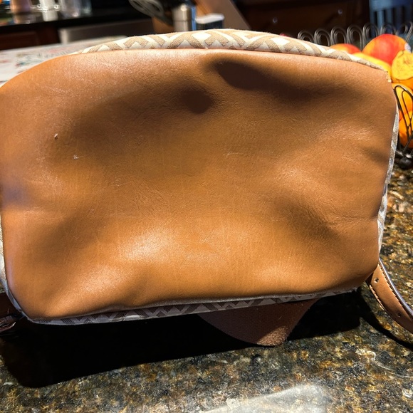 Tommy Hilfiger Small backpack/purse. 🥭 - Picture 6 of 7